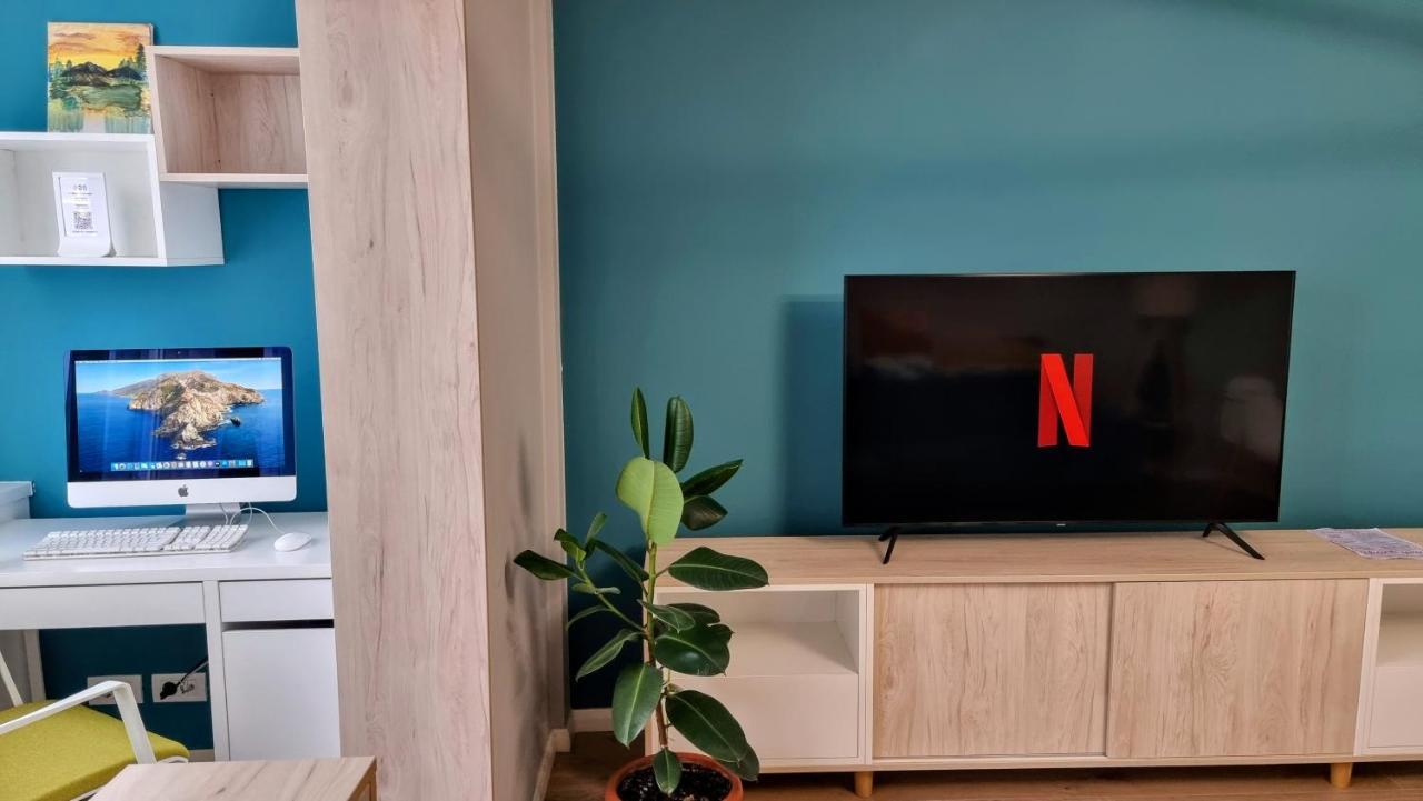 Apartment Chic - Self Check-in, Netflix, Hbo Max