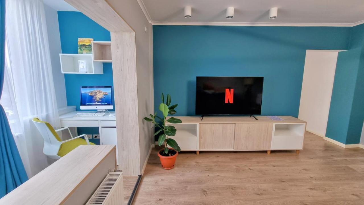 Chic - Self Check-in, Netflix, Hbo Max Otopeni